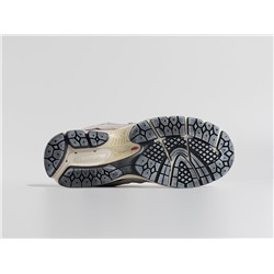 Кроссовки New Balance 2002R