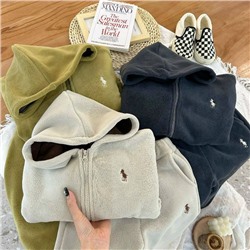 Спортивный костюм #23060630