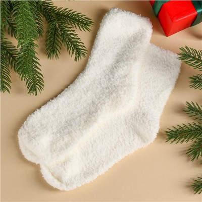 Подарочный набор новогодний «С Новым годом», чай 50 г, крем-мед 120 г, носки 36-39 р, термос 500 мл, арахис в глазури 100 г