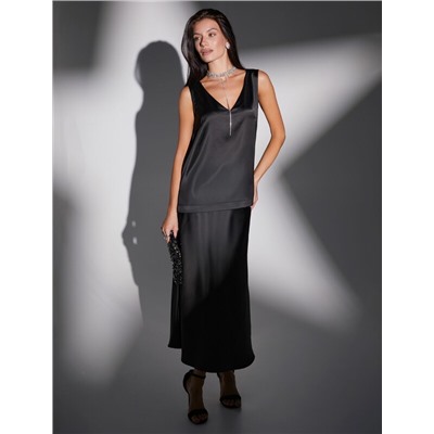 Элегантный топ с V вырезом из струящегося сатина