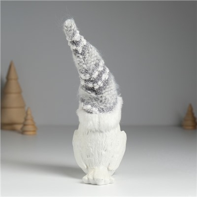 Фигурка полистоун «Птица пучеглазая в серой шапке», 6.5×8×23 см