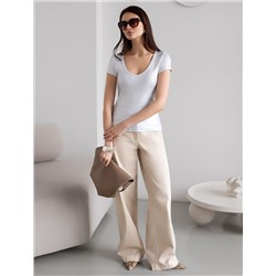 Футболка облегающая из хлопка в рубчик с V вырезом и матовым покрытием металлик