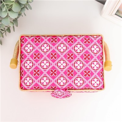 Шкатулка для рукоделия и шитья «Геометрия в цветах», хранение ниток, иголок, мелочи, розовая 9.5×19.5×13 см