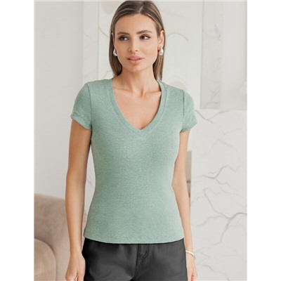 Футболкаиз плотного трикотажа в рубчик с V-образным вырезом