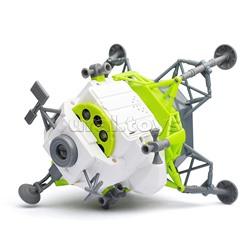 Космический корабль "Апполон" в коробке