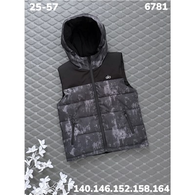 Жилет 6781 черный