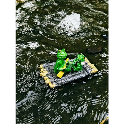 Садовая фигура из полистоуна «Лягушка на плоту», 17×11×9.5 см, водоплавающая