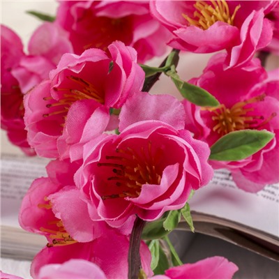 Цветы искусственные «Ветка яблони», 4×85 см, малиновые