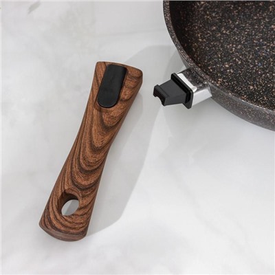 Сковорода KUKMARA Granit ultra, d=26 см, стеклянная крышка, антипригарное покрытие, съёмная ручка, алюминий, коричневая
