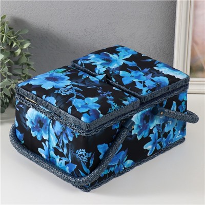 Шкатулка для рукоделия и шитья «Голубые цветы на синем», хранение ниток, иголок, мелочи, 19×26×14.5 см