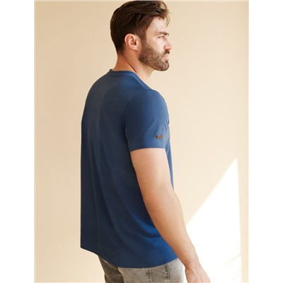 Футболка из премиального хлопка с авторским принтом