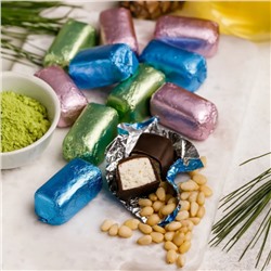 Кедровая метелица Ассорти / классика, матча, земляника / шоу-бокс / 540 г / ТМ Сибирские конфеты