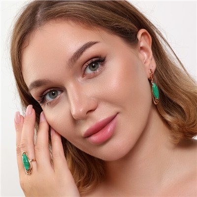 Комплект ювелирной бижутерии коллекция "Дубай" серьги и кольцо 17 р, покрытие позолота, вставка: искусственный камень изумрудного цвета, арт.314.793-17