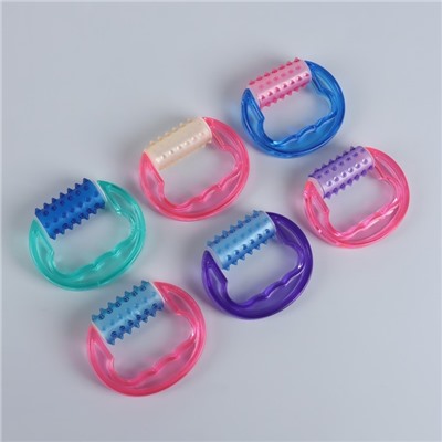 Массажёр универсальный, 11.5×10×3 см, цвет МИКС