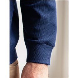 Джемпер легкий из фактурного эластичного трикотажа с принтом