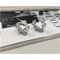 Серьги стильные