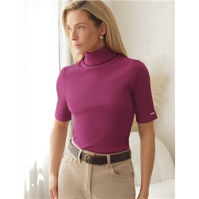 Водолазка из фактурного трикотажа в рубчик