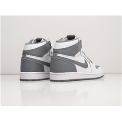 Кроссовки Nike Air Jordan 1 Mid