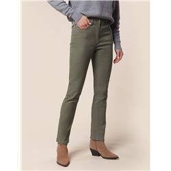 Джинсы из эластичного денима