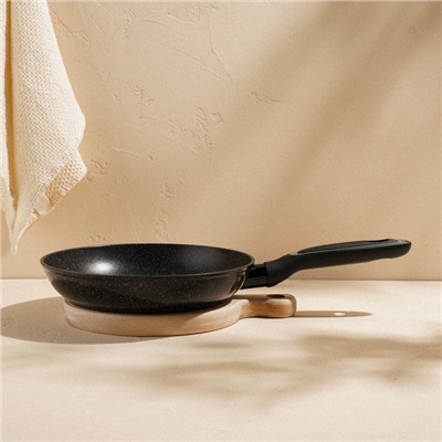 Сковорода SL Home, d=24, h=4.7 см, кованый алюминий, антипригарное покрытие, индукция, чёрная