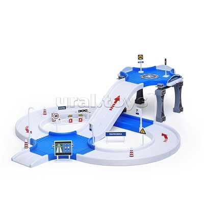 Игрушка пластик Парковка "Синий трактор" 7,5 см, коробке