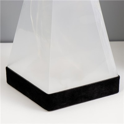 Фигурка светящаяся RISALUX «Звездная пирамида», LED-ночник, RGB, от батареек 3ААА, USB, 9×9×26.5 см