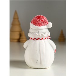 Фигурка светящаяся «Дед Мороз в шубке с помпонами», керамика, 7.5×6.5×12.5 см