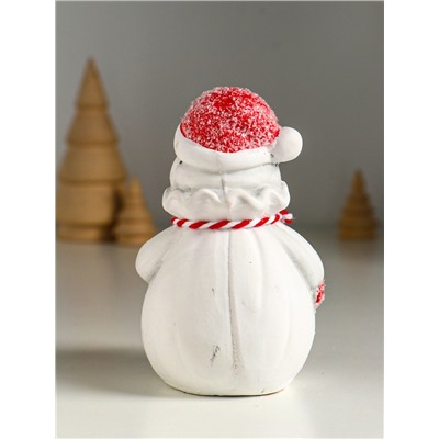 Фигурка светящаяся «Дед Мороз в шубке с помпонами», керамика, 7.5×6.5×12.5 см