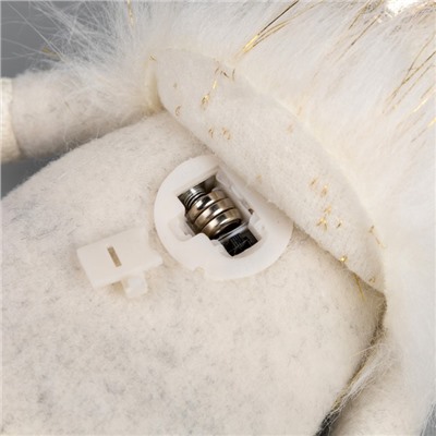 Светодиодная фигура «Гном белый» 20×24×10 см, текстиль, батарейки AG10×3 (в комплекте), свечение тёплое белое