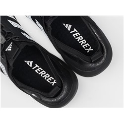 Кроссовки Adidas Daroga 25