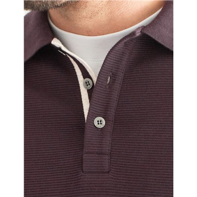 Лонгслив из мягкого фактурного трикотажа с плетеным воротником поло на пуговицах