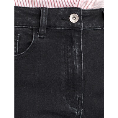 Джинсовые шорты бермуды со стрелками их эластичного денима