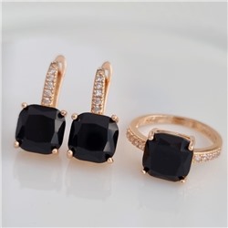 Комплект ювелирная бижутерия с квадратным камнем коллекция  "Дубай" серьги и кольцо 17 р, покрытие: позолота, вставка: фианиты, цвет: прозрачный и черный, арт.213.789-17