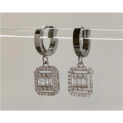 Серьги из стали