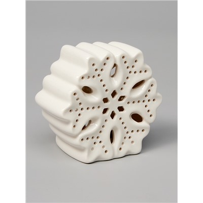 Светодиодная фигура «Снежинка», 9×4.4×8.8 см, 1 LED, керамика, от батареек LR44×3, тёплый белый свет