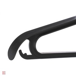 Вешалка для одежды пластик р. 48-50, цв. черный