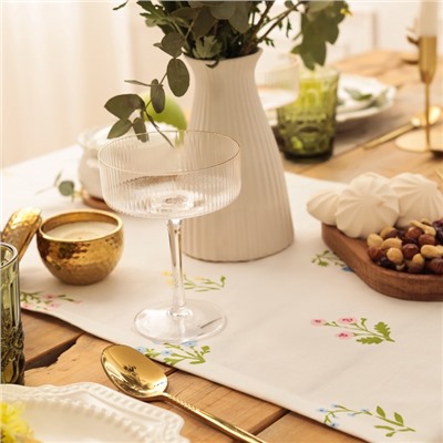 Дорожка на стол Этель «Цветочек» 40×146 см, саржа 190 г/м², 100% хлопок, белая