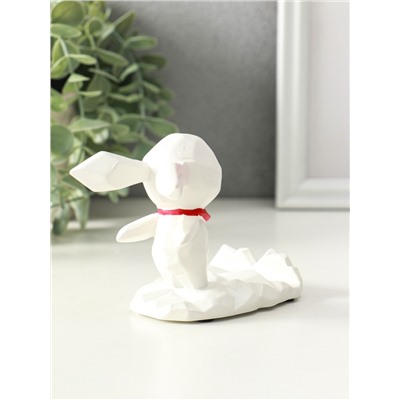 Фигурка - подставка для телефона «Зайка с шейным красным платком», 6.5×9×8.5 см