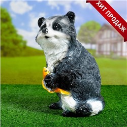 Садовая фигура из гипса «Енот с рыбкой», 20×23×36 см