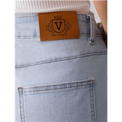 Джинсы из эластичного денима