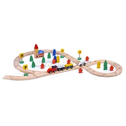 Трек с паровозом и фигурками, в коробке