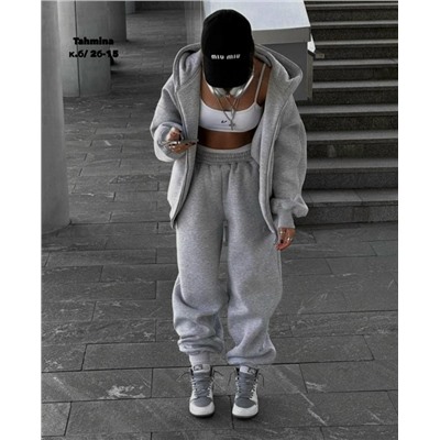 Спортивный костюм #23041932