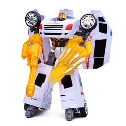 Робот трансформирующийся в машину скорой помощи, в коробке