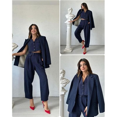 Костюм тройка