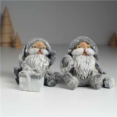 Фигурка полистоун «Гном в сером длинном колпаке с белой бородой», 8.5×7×7.2 см, МИКС