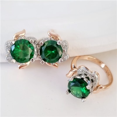 Комплект ювелирная бижутерия коллекция  "Дубай" серьги и кольцо 17 р, покрытие: позолота, вставка: фианиты, цвет: зеленый и прозрачный, арт.313.119-17