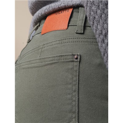 Джинсы из эластичного денима