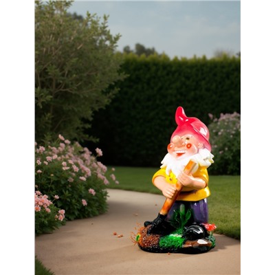 Садовая фигура из гипса «Гном с лопатой на подставке», 42×24×26 см