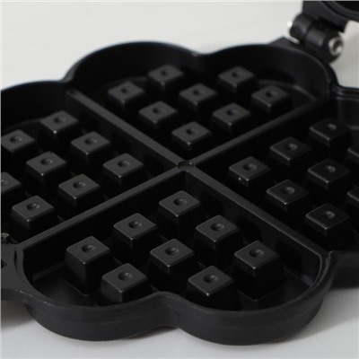 Сковорода вафельница Доляна «Венские вафли», d=14 см, пластиковая ручка, чёрная