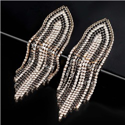 Серьги длинные на гвоздиках арт. 13 1667 (id 267300)